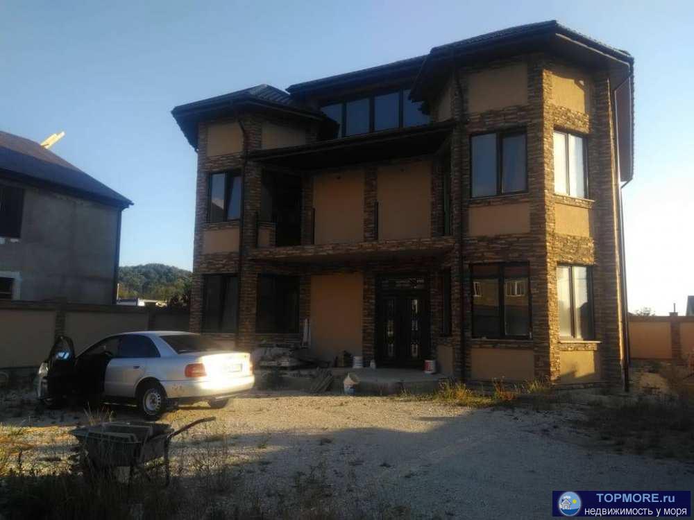 Продается большой, светлый 3-х этажный дом, для комфортного проживания большой семьей. На 1 и 2 этаже сделан ремонт,...