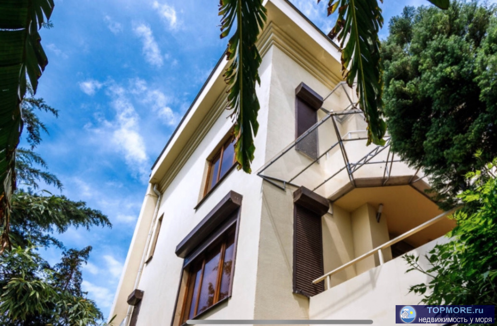 Великолепный коттедж в самом сердце города Сочи в непосредственной близости от моря. На территории дома располагается... - 1