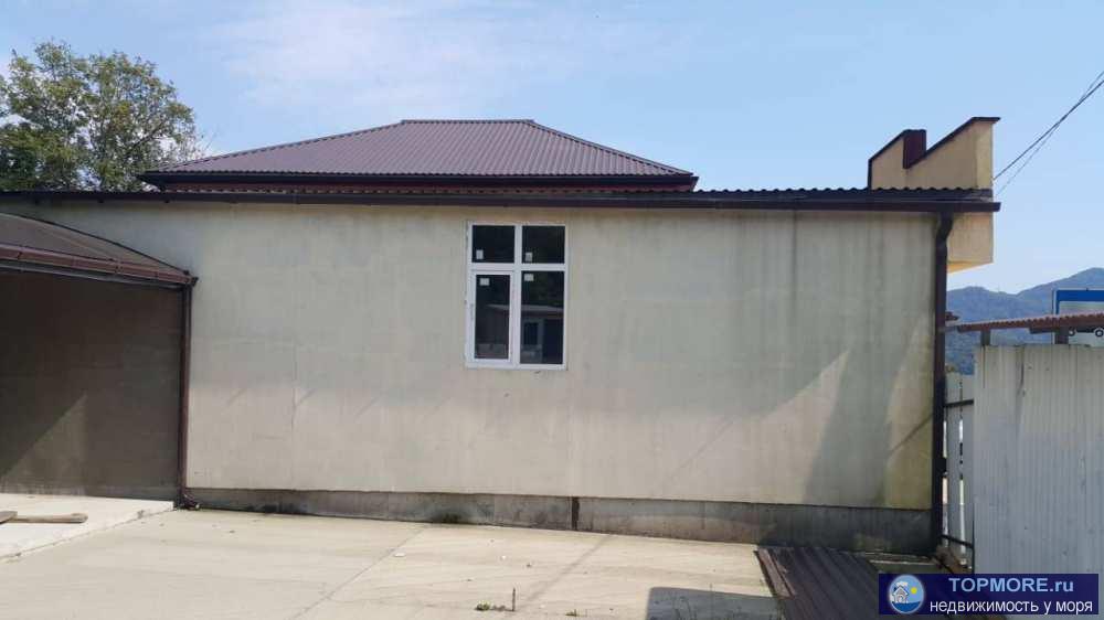 Продается дом 290 кв.м. на 5 сотках земли (по факту больше) в самом центре Казачий брод. В нутри дома - черновой...