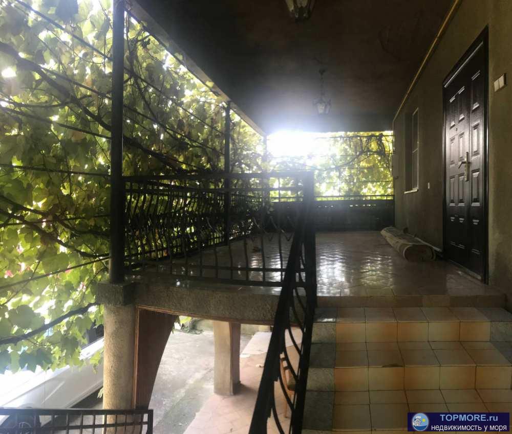 Срочно продается 2-х этажный дом с ремонтом, всего в 5-ти километрах от моря. Дом с ремонтом и с хорошей мебелью.... - 2