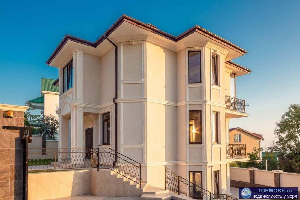 Продается новый трехэтажный дом 250 кв.м. в элитном районе города Сочи,в непосредственной близости санатория...