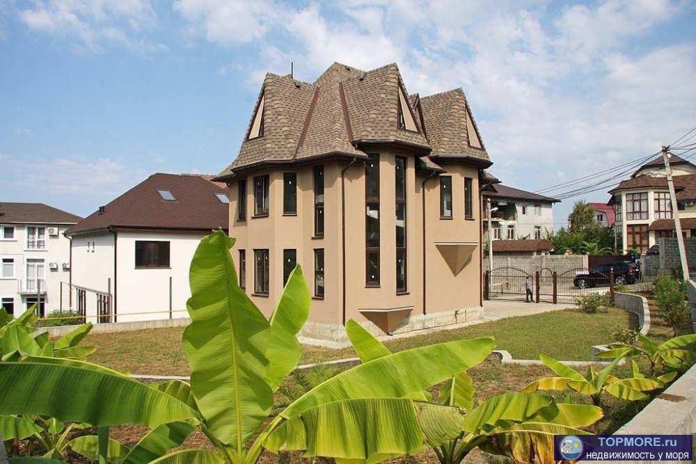 Продается  новый трехэтажный дом 220 кв.м. на 6 сот земли мкр. Соболевка ул. Молодогвардейской расположен на ровном... - 2