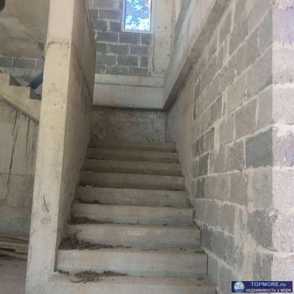 Продаётся дом в кп Красная Поляна. Расположен в окружении большого лесного массива. При стоительстве дома... - 2