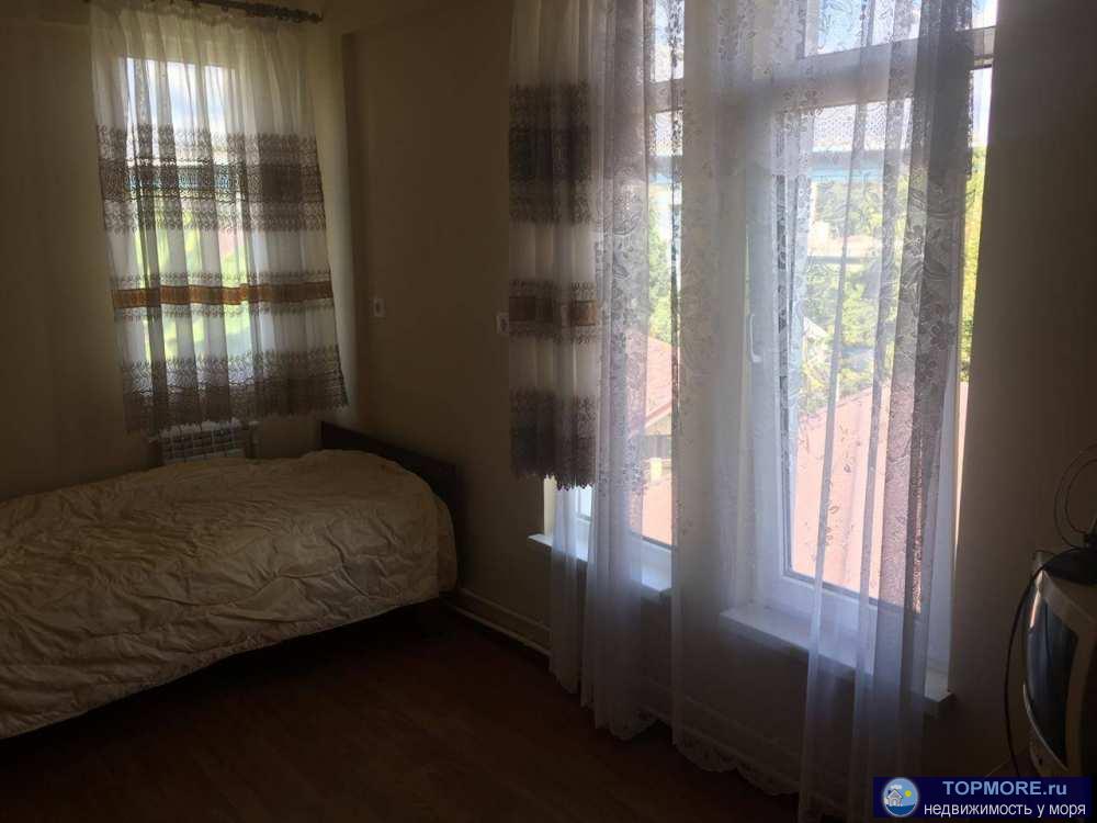 Продается 2-х этажный  гостевой дом  в Мацесте. Дом состоит из 4 номеров. Два номера на 1 этаже - студии. Два номара... - 1