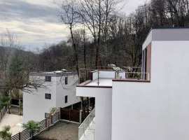 Коттеджный поселок «Вилла Пальма» 3 коттеджа.1 коттедж с бассейном...