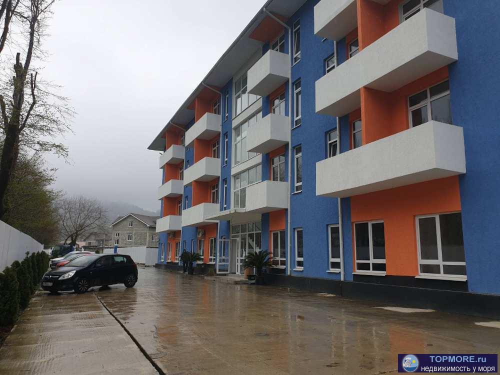 Продаётся квартира в тихом, уютном месте, в окружении зелени. На территории комплекса имеется детская площадка,... - 2