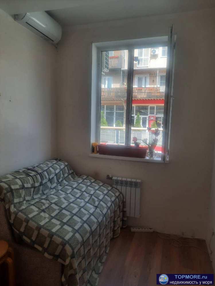 Продам двухкомнатную квартиру. В прекрасном районе. Квартира с ремонтом , пластиковые окна. Есть комната под... - 2