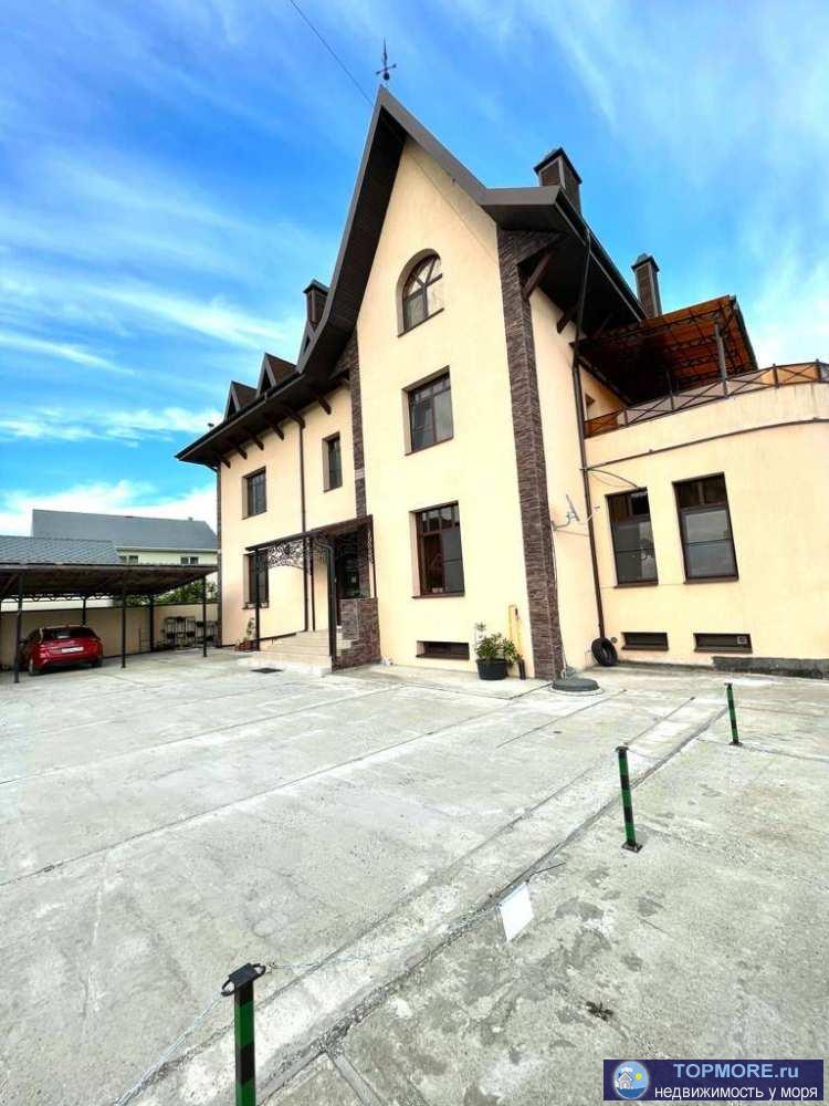 Прекрасная 2-х комнатная квартира в доме клубного типа! Своя огороженная территория, парковка! В квартире сделан... - 1