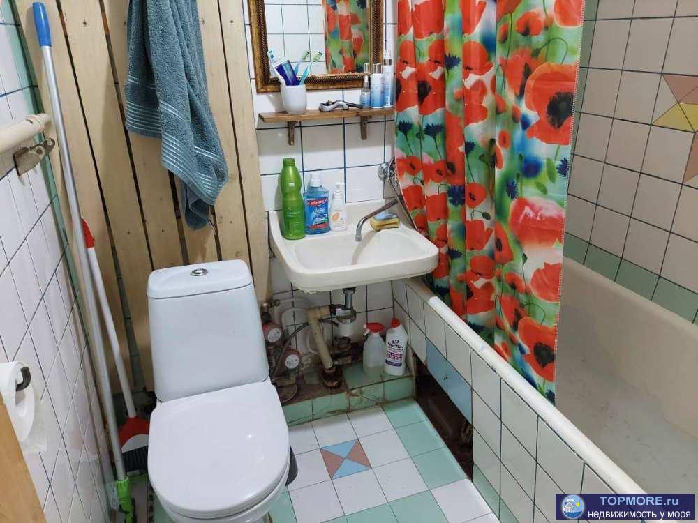 Продаю торцевую 1-к квартиру, 46 кв.м., 1/5, с балконом. Дом расположен в деловой части города, рядом есть все... - 2