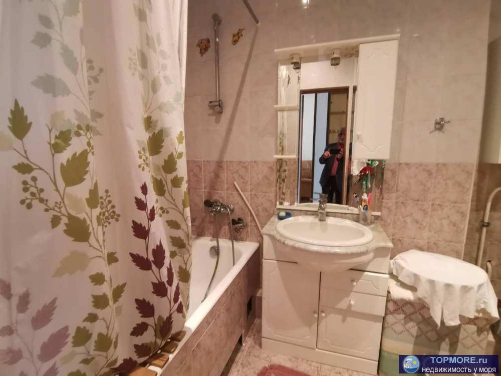 Продажа / Квартиры, Сочи, улица Гагарина, 24 900 000 р. Лот № 143905. Начало ул. Гагарина, сталинка, высокие потолки, бетонные перекрытия, кап.ремонт сделан в 2013 году, 75...