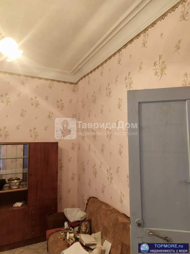 Продажа / Дома и коттеджи, Феодосия, Виноградная ул, 4 500 000 р. Продам домовладение 66.8 м2 на участке 4,5 сот, ИЖС, р-н Винзавода, ул. Виноградная, г. Феодосия. Дом 1960 года... - 1