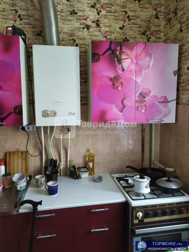 Сдам посуточно 2-к квартиру, 60 кв.м, 2 этаж  2 этажного дома, район белого басейна ул. Вересаева 6, Феодосия....