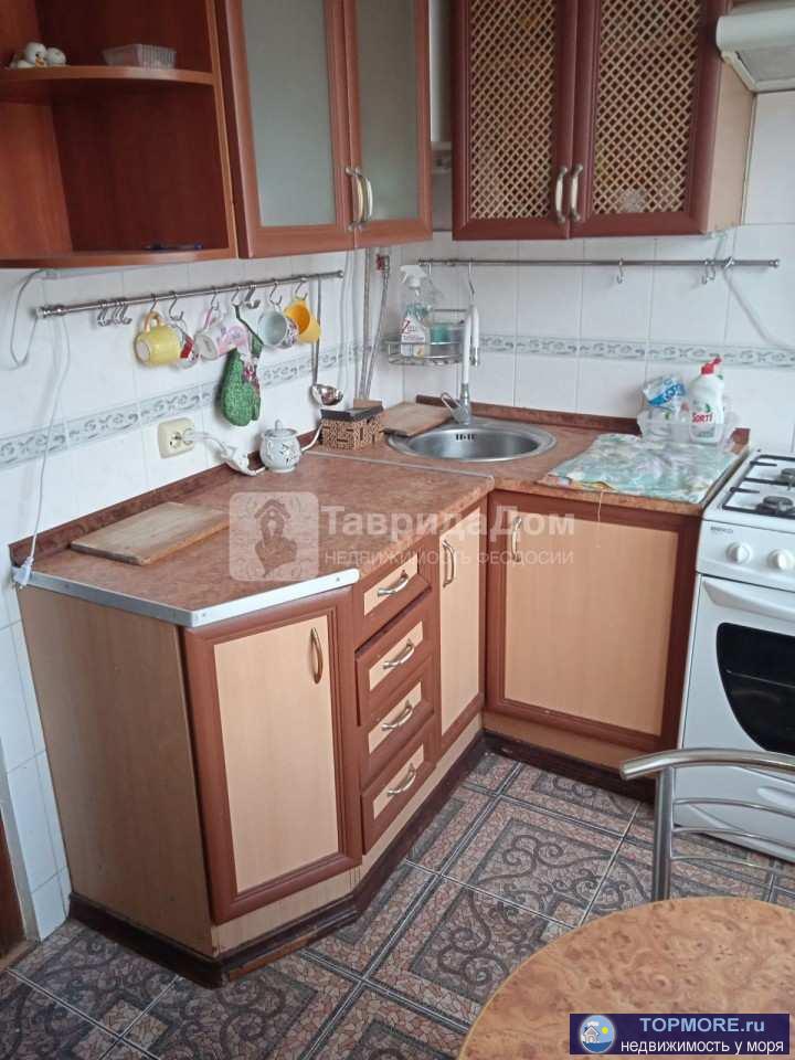 Продам 3 комнатную квартиру 85.1 кв.м, 3 этаж  5 этажного дома, район Ближних Камышей, ул. Дружбы 42 А, Феодосия....