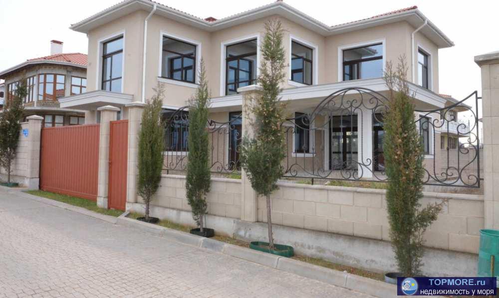 Продается новый дом с видом на море в коттеджном поселке в Севастополе.Дом 2-х этажный, без внутренней отделки, с...