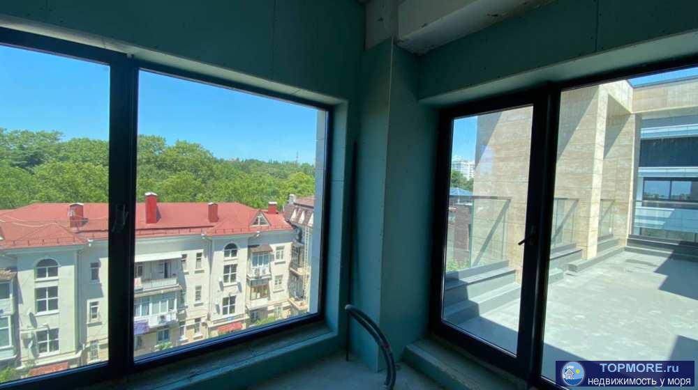 Лот № 145093. Продаю квартиру c собственной террасой в центре Сочи!  ак Архитектор расположен в самом центре... - 2