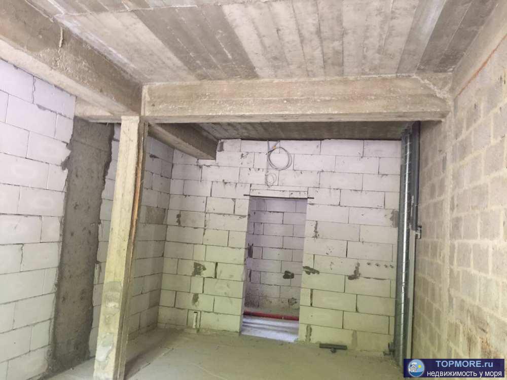 Квартира очень светлая в предчистовой отделке. Вид на море,горы,город Класс дома комфорт.Коммуникации центральные.... - 2