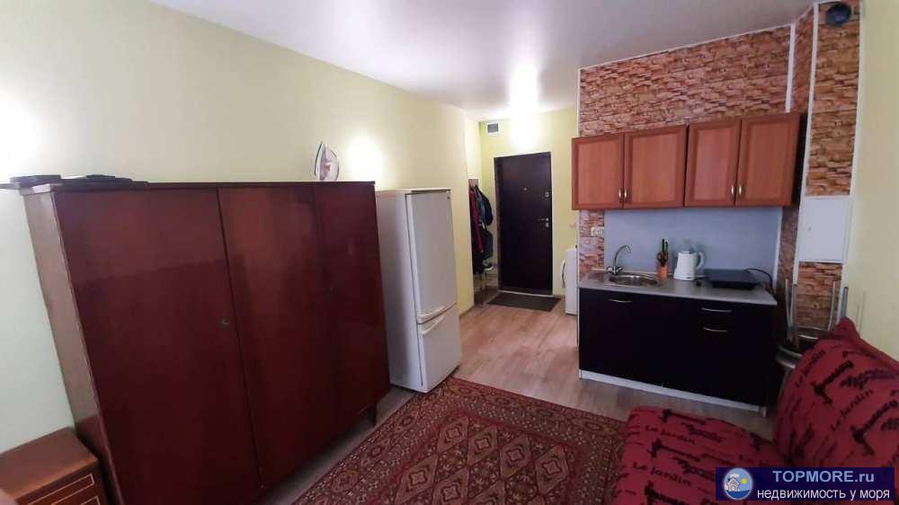  Студия с балконом в жк Уютный Квартал! Охраняемая территория, прям перед домом есть детская площадка. В пяти минутах... - 2