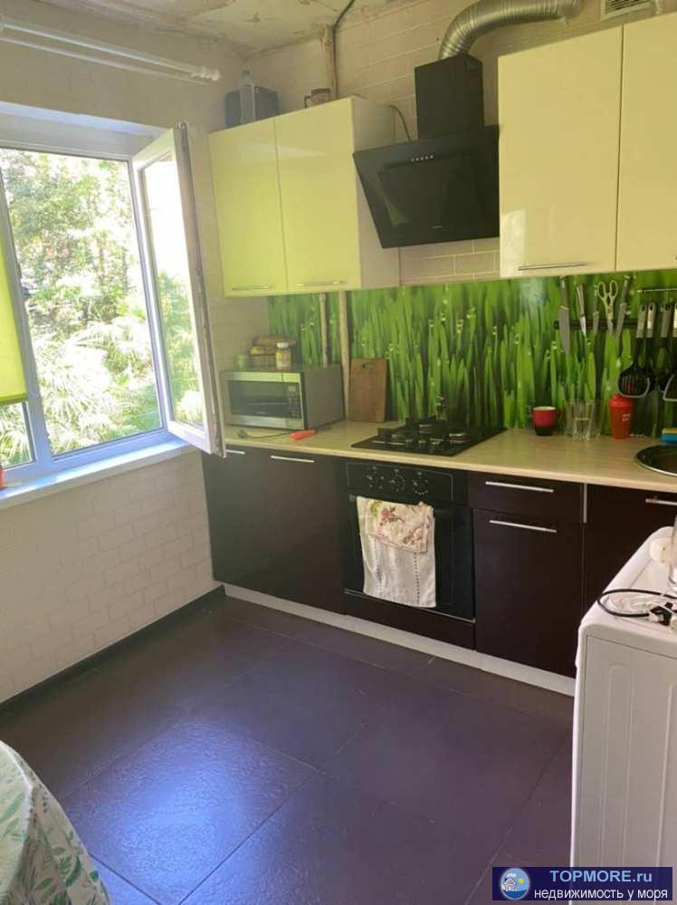 Квартира в самом центре города. Ровное место. Рядом школа, детский сад, магазины. До парка Ривьера 15 минут пешком....