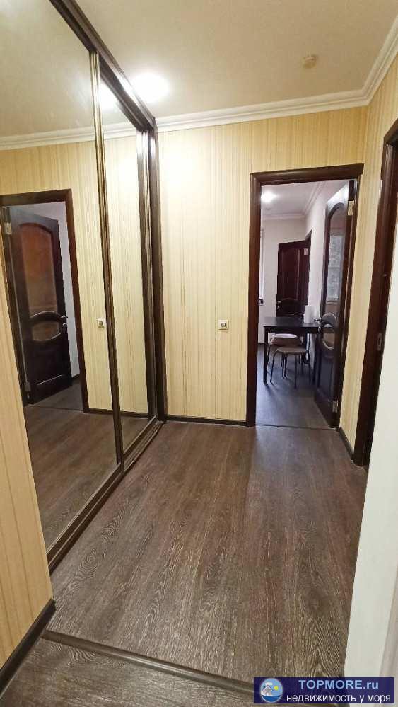 Продаю полноценную трехкомнатную квартиру в одном из лучших районов Адлера. В квартире сделан качественный ремонт,...