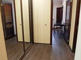 Продаю полноценную трехкомнатную квартиру в одном из лучших районов...