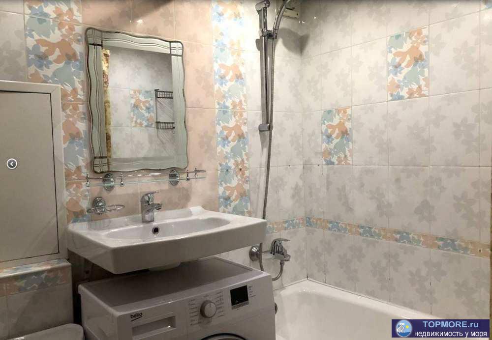 Срочная продажаКвартира с ремонтом, техникой, в тихом центре, благодаря ремонту в лоджии получили зонирование как в...