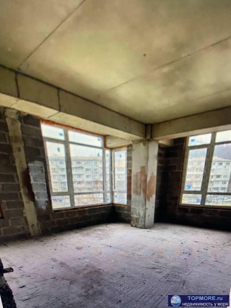 Продаю квартиру свободной планировки в жк Кватро.- закрытая территория, паркинг, охрана , видеонаблюдение-детский... - 2