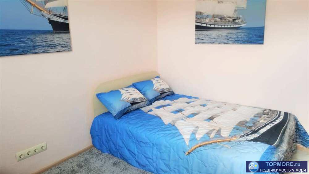 Светлая студия 16м2 в Курортном городке, 300м от моря. Дизайнерский ремонт, мебель, техника, потолки больше 3 метров.... - 2