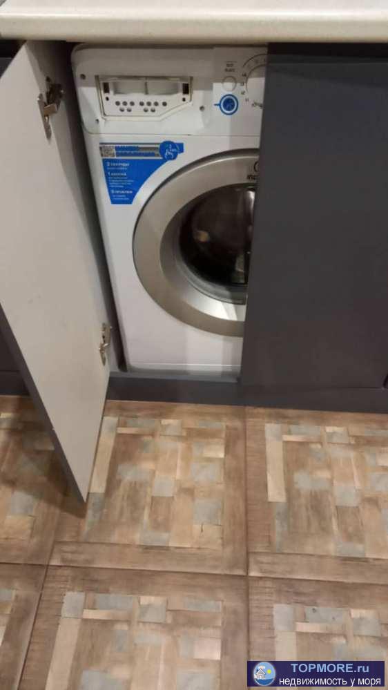 Продается квартира в самом центре Адлера. Тихая, не туристическая улица. Квартира полностью меблирована и готова к...