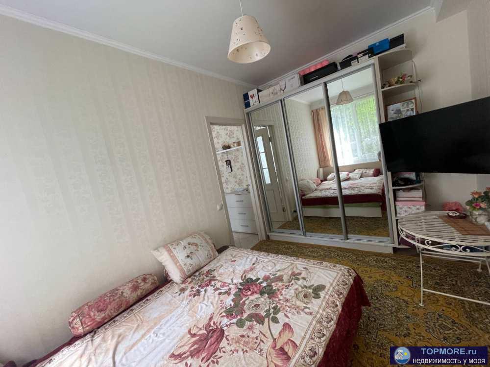 Продается квартира с хорошим ремонтом. В планировке - спальня и кухня-столовая. Сделан дизайнерский ремонт, есть вся... - 1