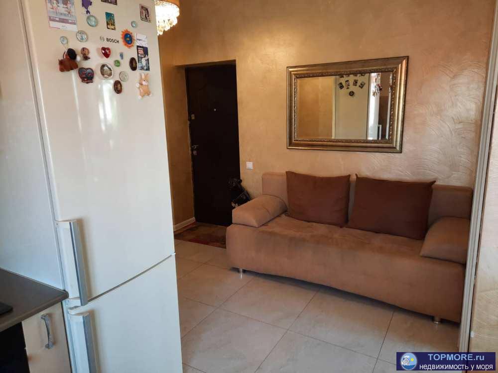    Продаю просторную и уютную квартиру  с видом на море и горы в одном из самых излюбленных микрорайонов Сочи. В... - 1