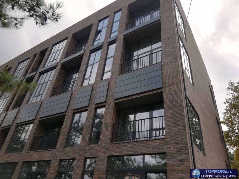 Продаю апартаменты 44 м2, двухуровневые (второй уровень - 38 м2), с высоким потолком. Вид из окна на уютный... - 2