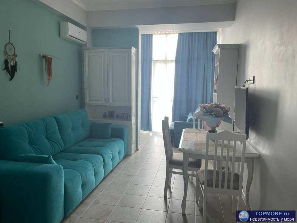 Продаю квартиру с прекрасным ремонтом в жк Романовский г. Сочи. Квартира полностью укомплектована стильной...