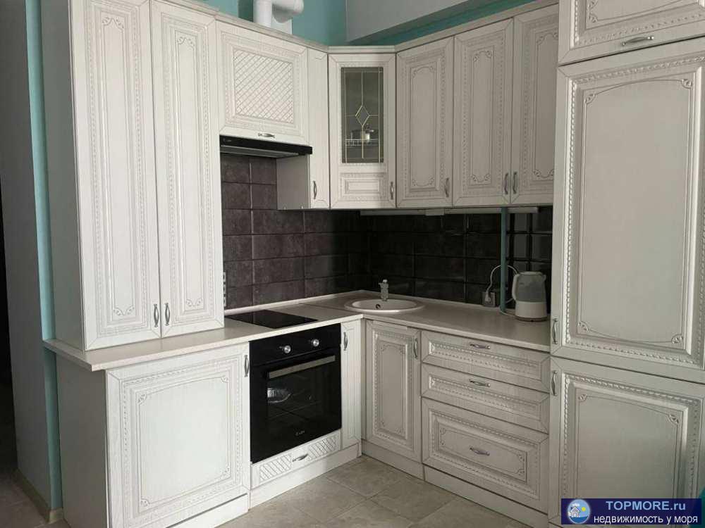 Продаю квартиру с прекрасным ремонтом в жк Романовский г. Сочи. Квартира полностью укомплектована стильной... - 2