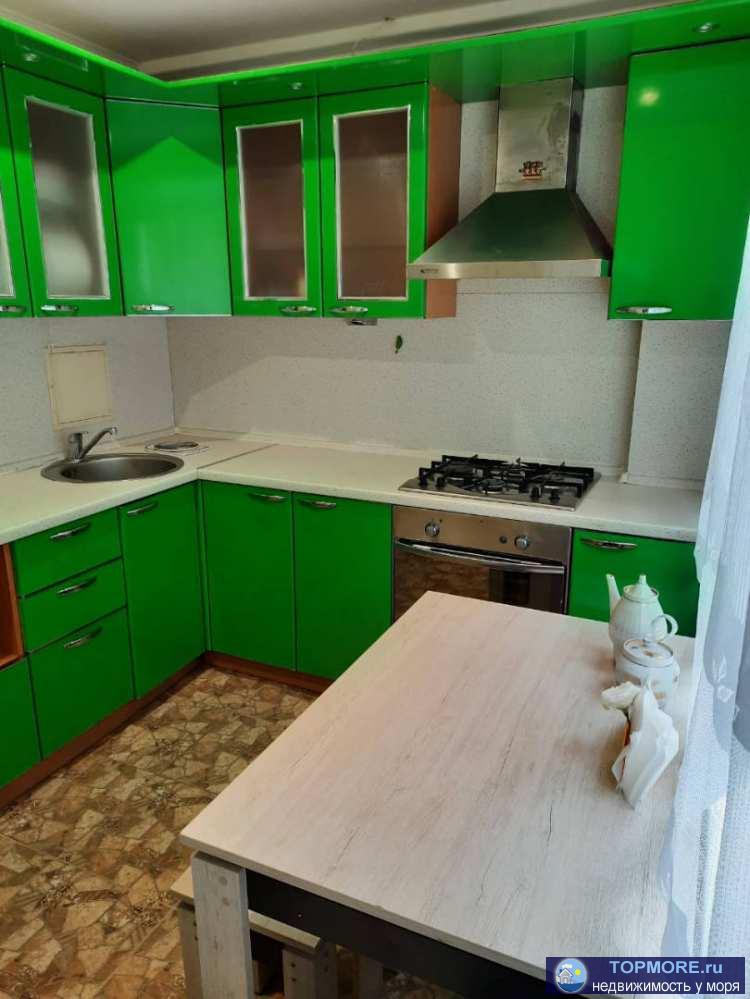 Срочное предложение!Квартира разлетайка,окна выходят на обе стороны,две раздельных комнаты,косметический...