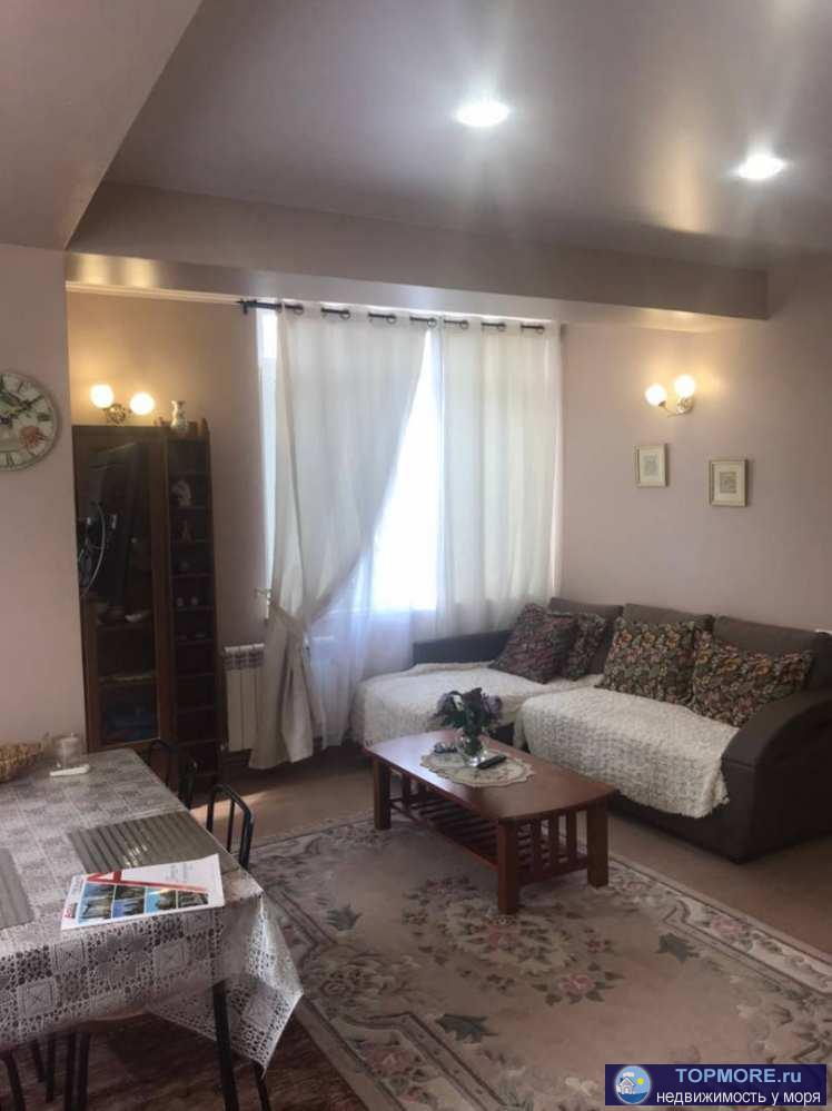 Лот № 147041. Уютная просторная однокомнатная квартира на Мамайке (ул. Волжская). Большая кухня-гостиная, компактная...