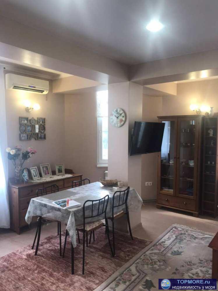 Лот № 147041. Уютная просторная однокомнатная квартира на Мамайке (ул. Волжская). Большая кухня-гостиная, компактная... - 1