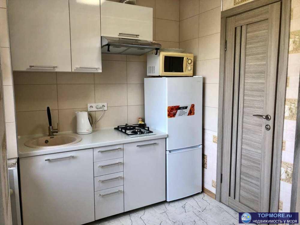 Продаю двухкомнатную квартиру в районе Новый Сочи.Квартира просторная,сделан ремонт . Есть парковочные места.... - 2