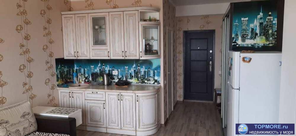 Продажа / Квартиры, Сочи, Верхнеизвестинская улица, 5 550 000 р. Светлая уютная студия с балконом, с видом на море, на 7 этаже. Монолитный 10этажный дом расположен в тихом районе... - 2
