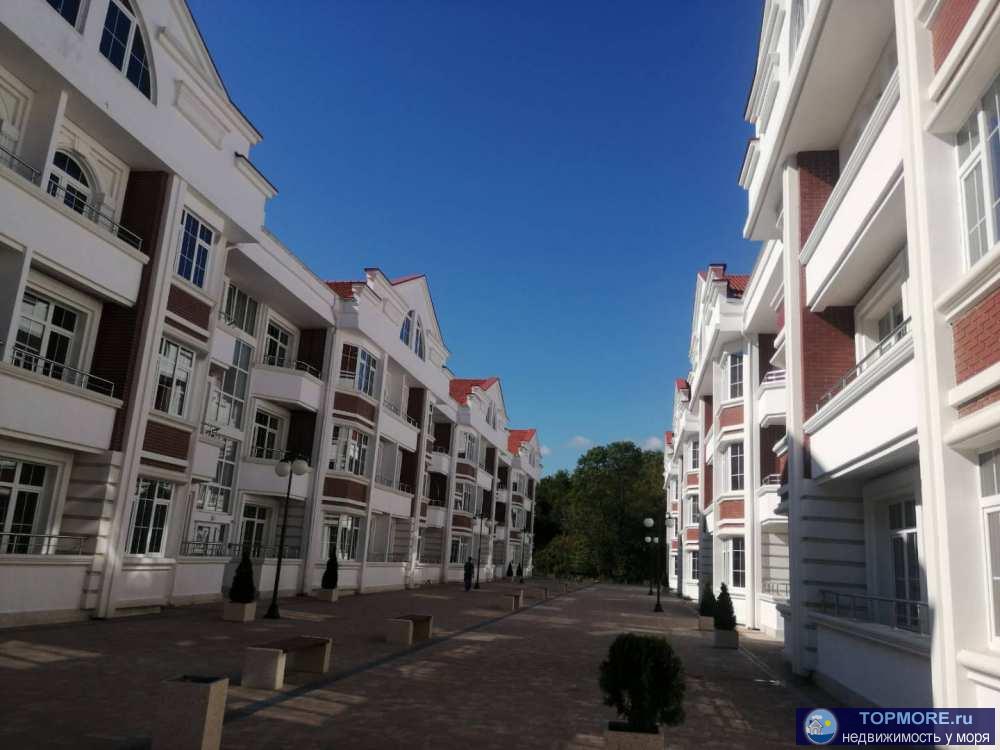 Лот № 147529. Просторная квартира, легко планируемая в двухкомнатную, с видом на море, в доме бизнес, по соседству с...