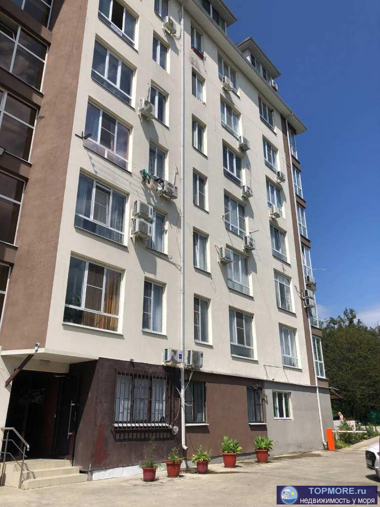 Продажа / Квартиры, Сочи, Прямая улица, 7 500 000 р. Продается однокомнатная квартира с ремонтом и мебелью. В гостиной и спальне большие окна с видом на поселок. В...