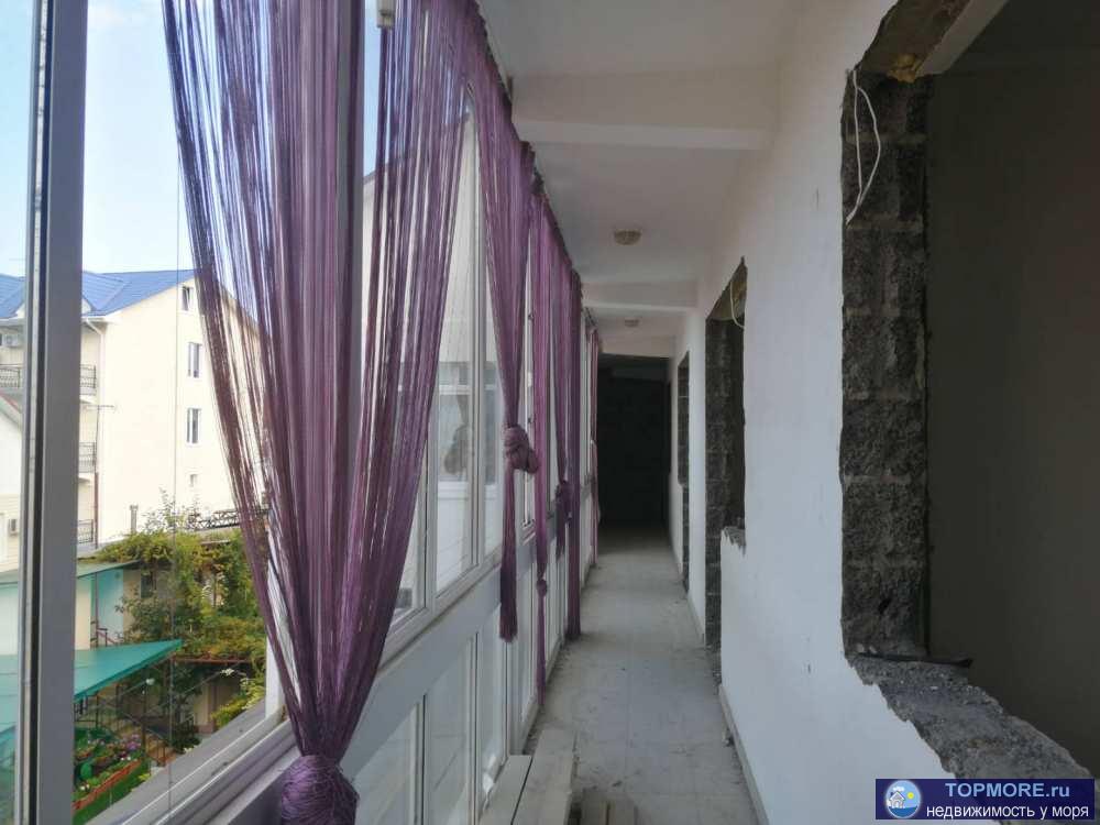 Жилой комплекс в центре Адлера, до моря 350 метров. Квартира с ремонтом под ключ, второй этаж, закрытая территория,... - 1