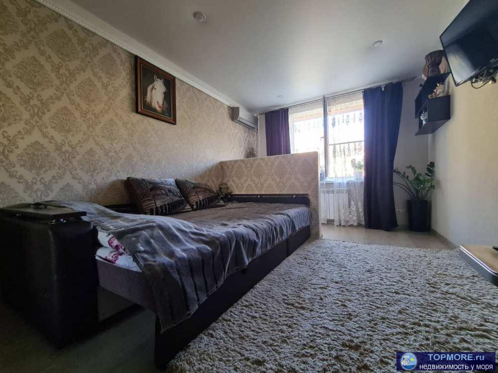 Уютная 1-но комнатная квартира в панельном добротном доме. Дом ведомственный, планировочное решение. Комната...