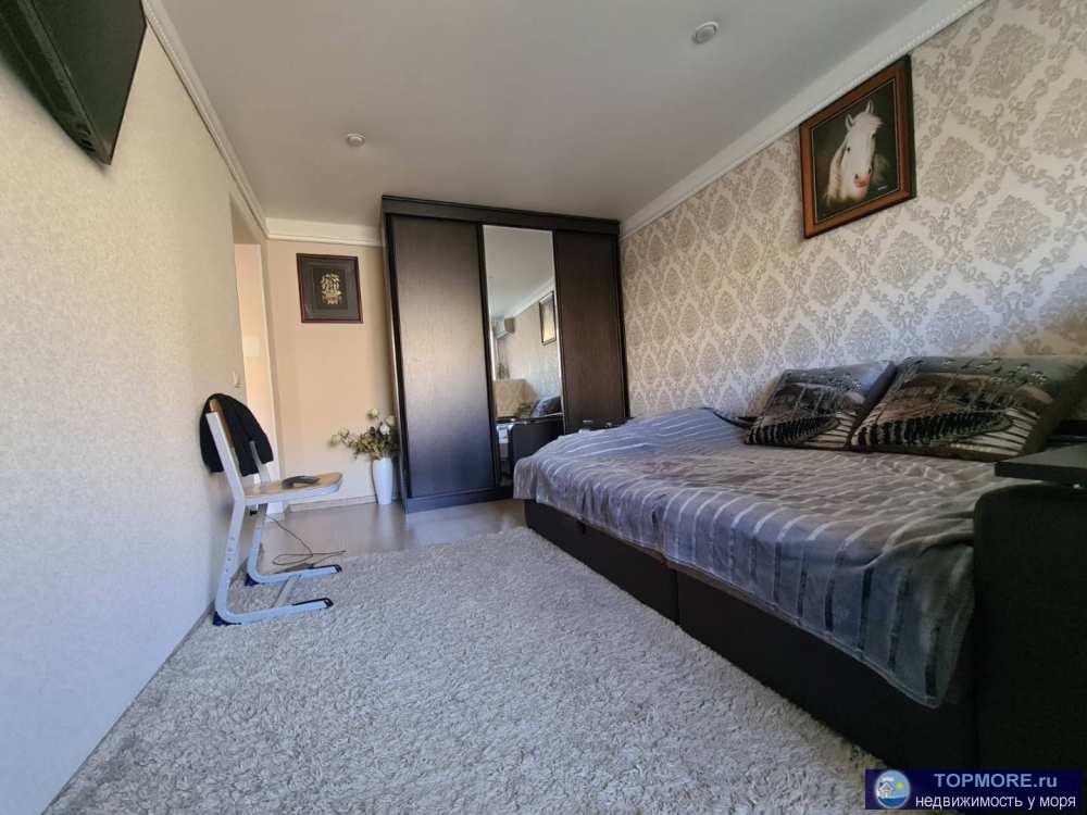 Уютная 1-но комнатная квартира в панельном добротном доме. Дом ведомственный, планировочное решение. Комната... - 1