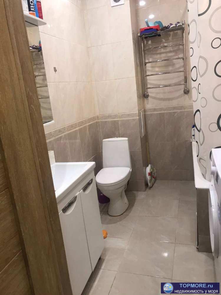 Продам 2 комнатную квартиру с балконом на Макаренко. Отличное место для жизни: школы, садики, кинотеатр, рынок,...