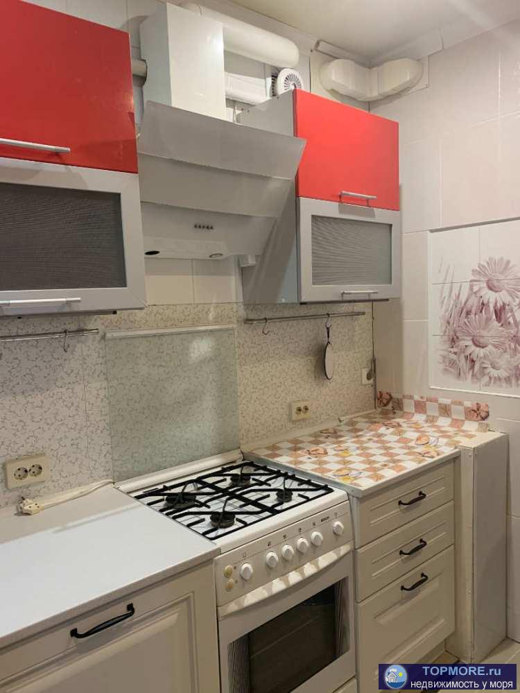 Продам 3-х комнатную квартиру в Центре города СочиЦентр города Улица Цветной Бульвар 12В квартире сделан хороший...