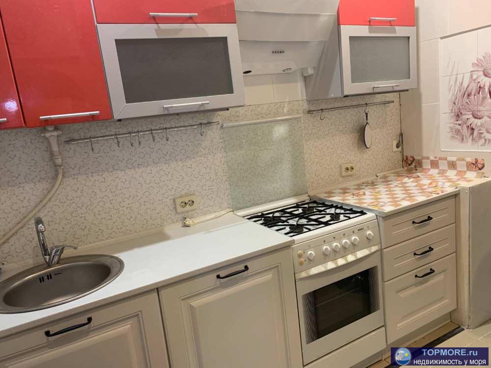 Продам 3-х комнатную квартиру в Центре города СочиЦентр города Улица Цветной Бульвар 12В квартире сделан хороший... - 1