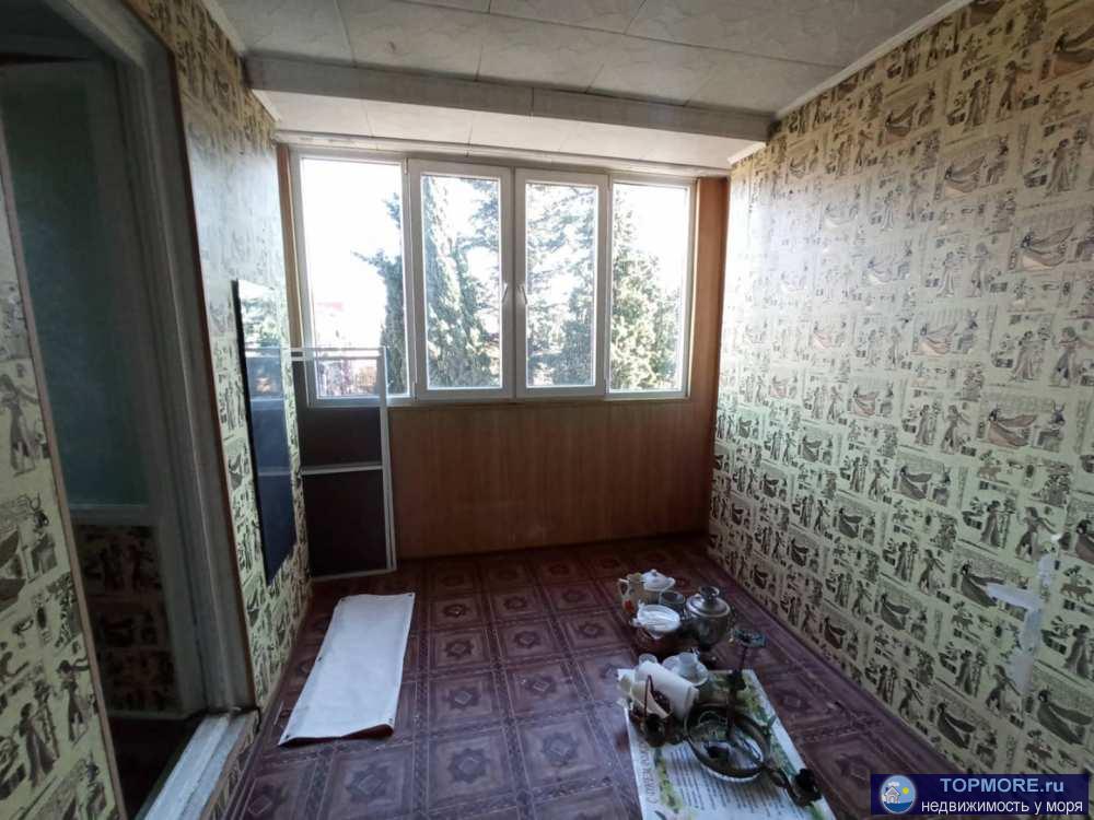Продаю большую однокомнатную квартиру в девятиэтажном доме. Квартира требует ремонта, можно спланировать в... - 2