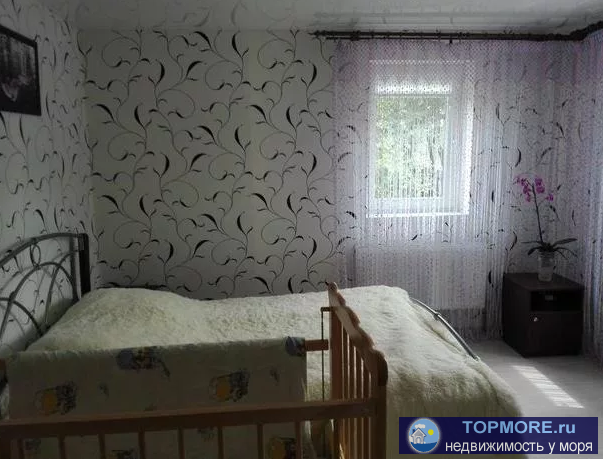 Продаю двухкомнатную квартиру в самом центре Адлера. Школа, садик, дом культуры - все рядом. Хороший ремонт (делали... - 1