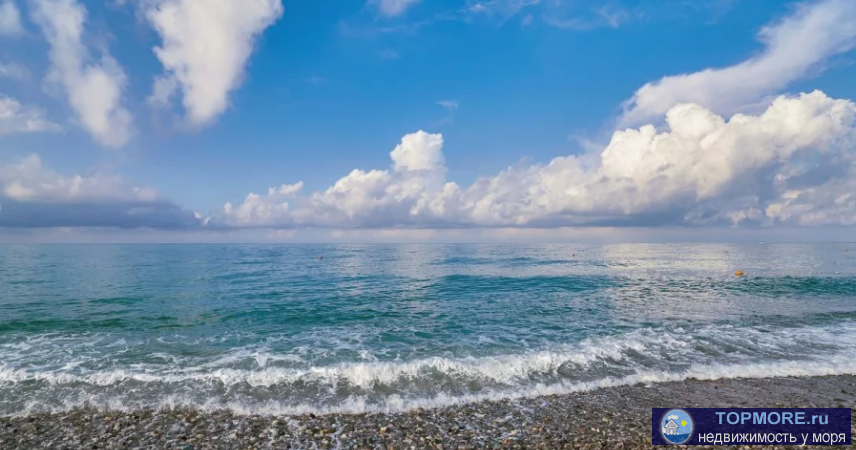 Продаю двухкомнатную квартиру в самом центре Адлера. Школа, садик, дом культуры - все рядом. Хороший ремонт (делали... - 2