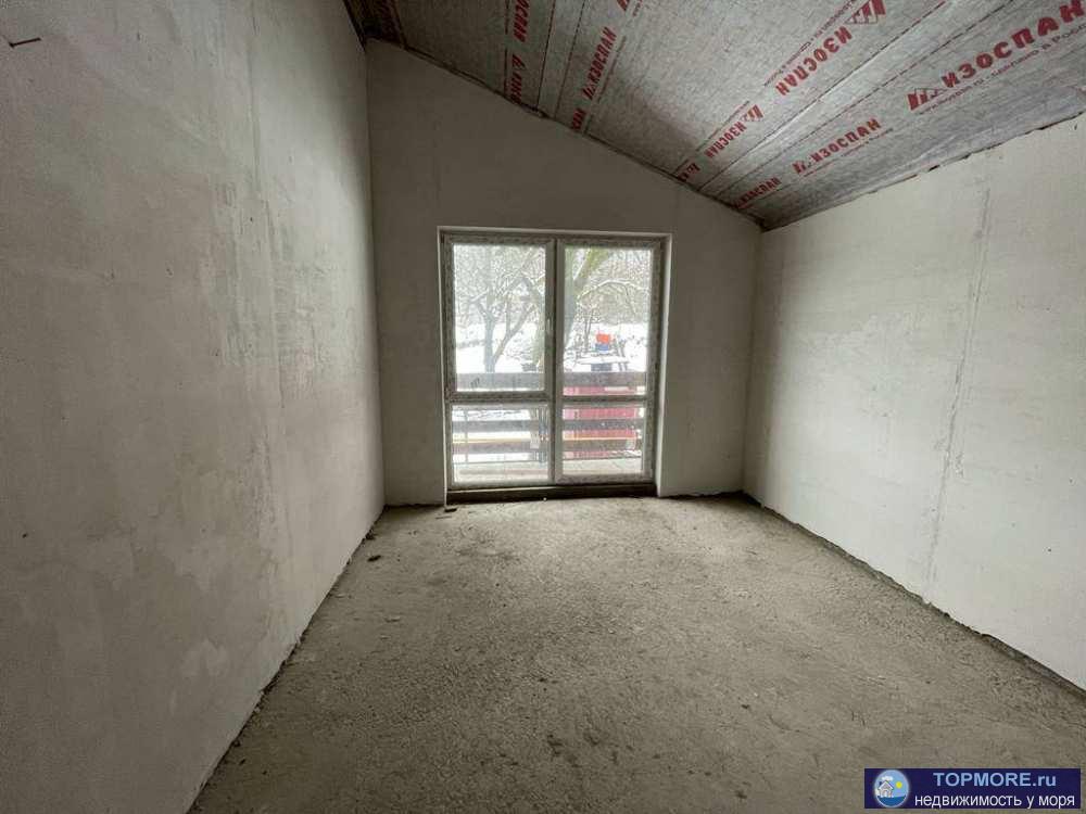 Котедж в небольшой поселоке расположен рядом с курортом Красная Поляна, в тихом месте у леса с прекрасными видами на... - 2